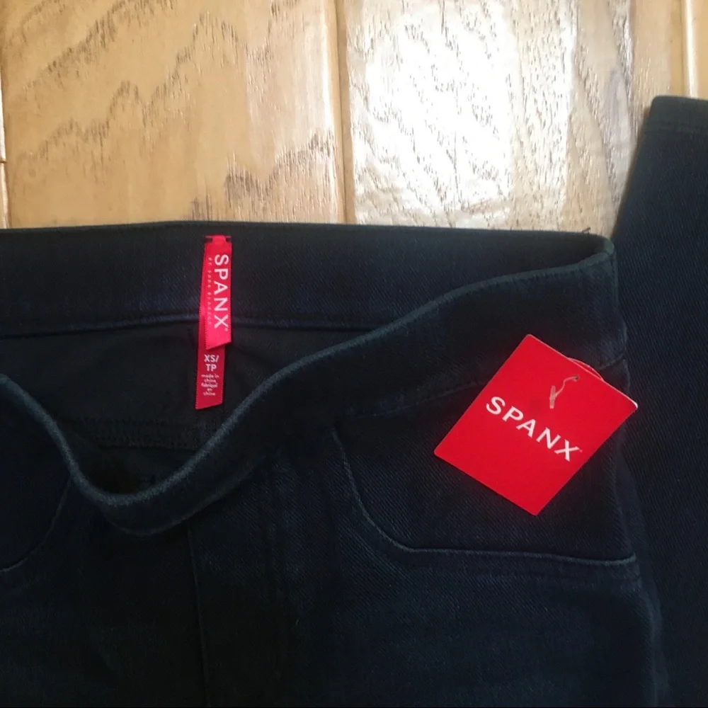Spanx Ankle Jeanish Legging Dark Blue Denim Stretch XS Looks Like Jeans NWT